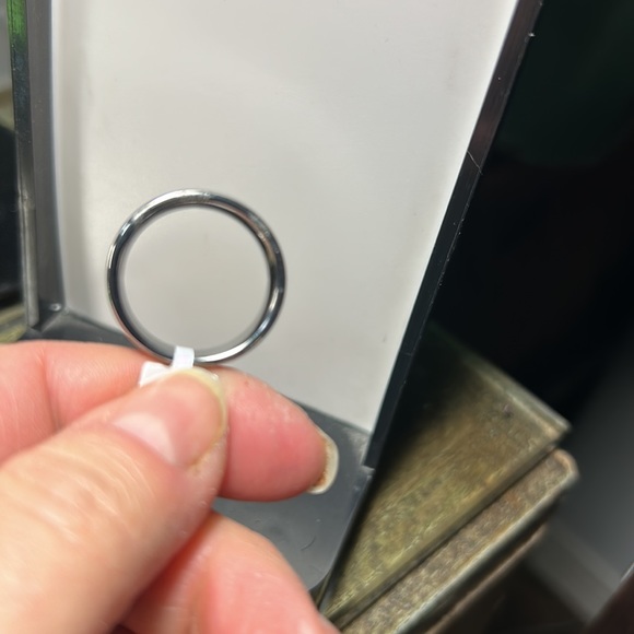 Tungsten ring - Picture 2 of 3